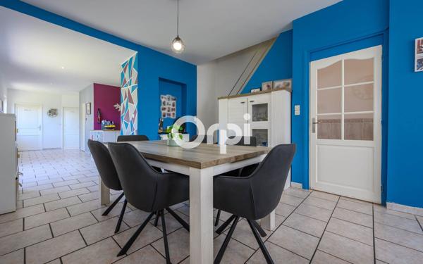 Maison à vendre    4 pièces •  Bousbecque