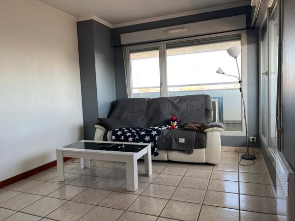 SUPERBE DUPLEX PLEIN CENTRE VILLE