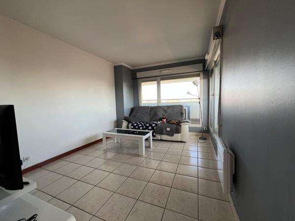 SUPERBE DUPLEX PLEIN CENTRE VILLE