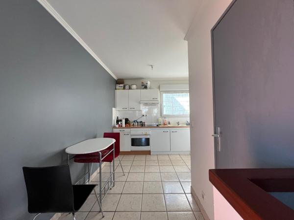SUPERBE DUPLEX PLEIN CENTRE VILLE