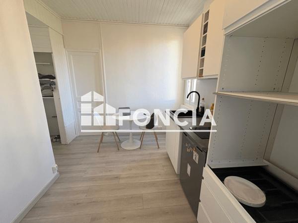 Location Appartement 2 pièces 25 m² - BD CUNEO- LE MOURILLON Toulon 83100