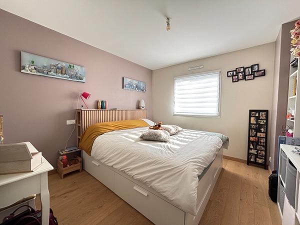 Maison contemporaine à vendre à Bourgbarré - 4 chambres, 172 m²