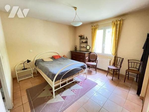 A vendre - Manosque (04) - Alpes de Haute Provence : Villa d'env 129,45 m² offrant de beaux vol...