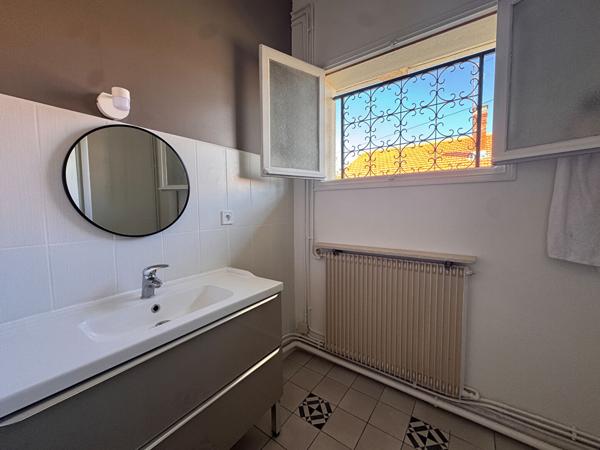 33150 CENON - Maison 7 pièces de 190m2 avec garage et jardin à vendre