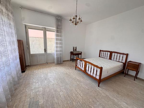 33150 CENON - Maison 7 pièces de 190m2 avec garage et jardin à vendre