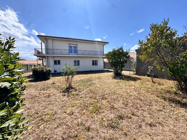 33150 CENON - Maison 7 pièces de 190m2 avec garage et jardin à vendre