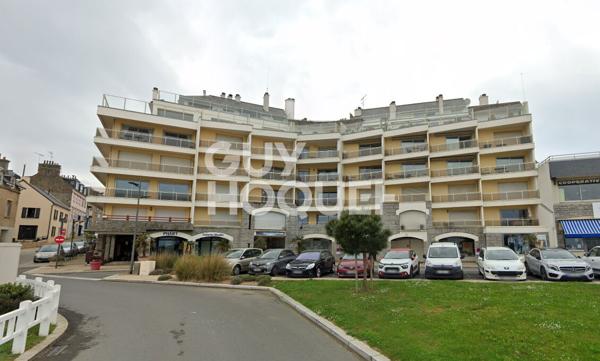 A VENDRE : SAINT-QUAY-PORTRIEUX LOCAL COMMERCIAL SUR LE PORT