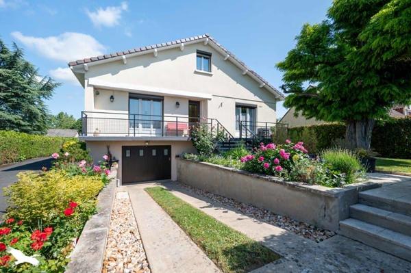 Maison à vendre 182 069 € Berry-Bouy 4 p 94 m² DPE D