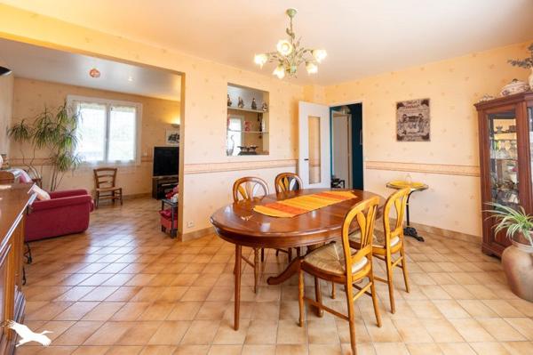 Maison à vendre 182 069 € Berry-Bouy 4 p 94 m² DPE D