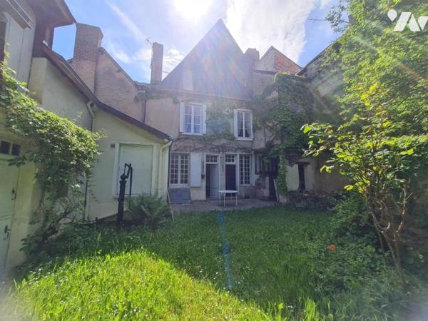 MAISON DE VILLE - A VENDRE- MONTOIRE/ LOIR ( 41800)