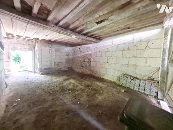 MAISON DE VILLE - A VENDRE- MONTOIRE/ LOIR ( 41800)