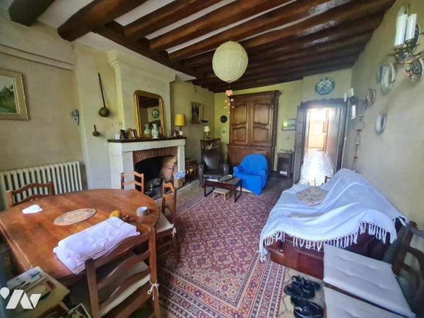 MAISON DE VILLE - A VENDRE- MONTOIRE/ LOIR ( 41800)