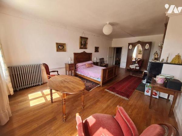 MAISON DE VILLE - A VENDRE- MONTOIRE/ LOIR ( 41800)