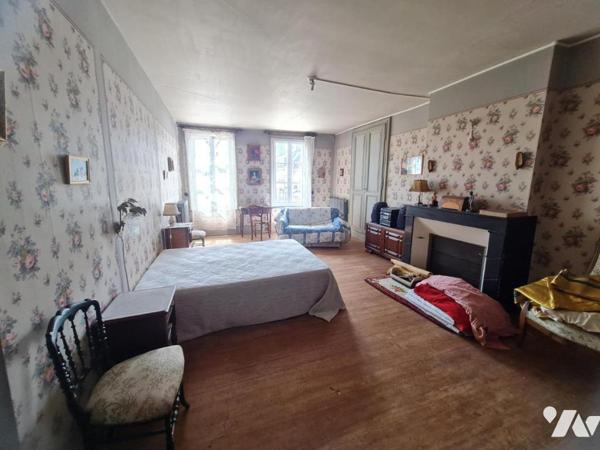 MAISON DE VILLE - A VENDRE- MONTOIRE/ LOIR ( 41800)