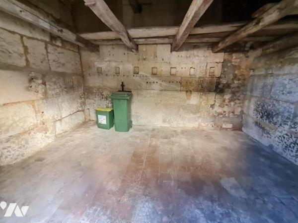 MAISON DE VILLE- A RÉNOVER - A VENDRE- MONTOIRE/ LOIR (41800)