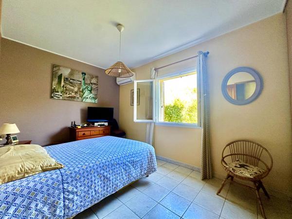 Maison 5 pièces de 112 m²  sur une parcelle de 4000 m²