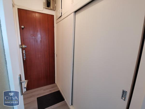 Location appartement 1 pièce de 31.81m²