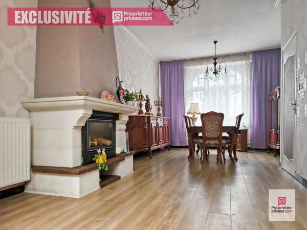 Roubaix Vélodrome, maison 1930 semi individuelle avec 2 chambres, combles aménageables, jardin