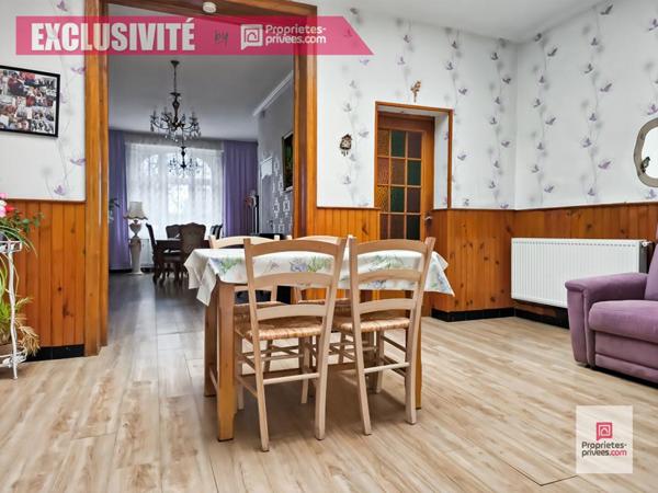 Roubaix Vélodrome, maison 1930 semi individuelle avec 2 chambres, combles aménageables, jardin