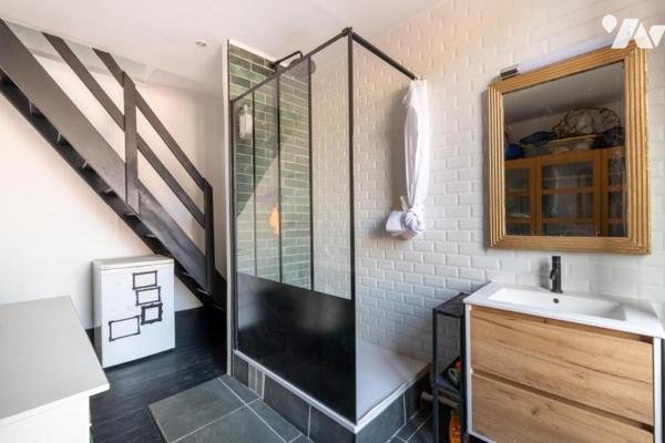 Maison en copropriété avec cour privative et cave - 92m²