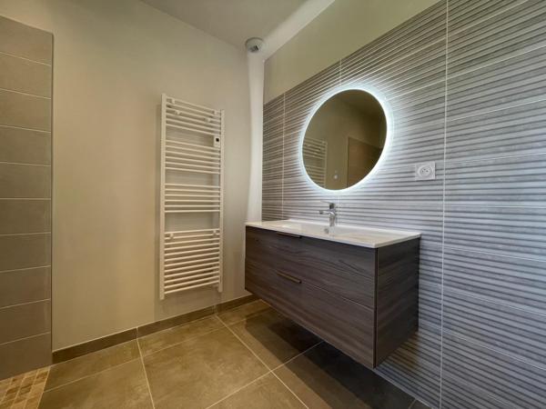 L'Isle-sur-la-Sorgue (84800) MAISON NEUVE RT 2020 DANS QUARTIER PRISÉ DE L’ISLE-SUR-LA-SORGUE