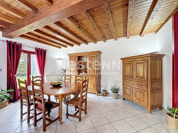 Maison à vendre à Nérac - 5 pièces, 4 chambres, double garage ainsi qu'un grand terrain
