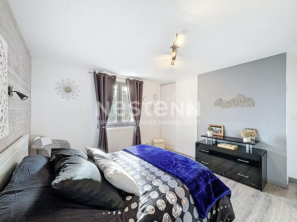 Maison à vendre à Nérac - 5 pièces, 4 chambres, double garage ainsi qu'un grand terrain