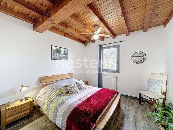 Maison à vendre à Nérac - 5 pièces, 4 chambres, double garage ainsi qu'un grand terrain