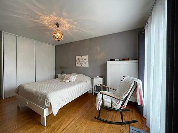 Gargenville Maison de charme calme et proche A13 - 2 chambres - Jardinet