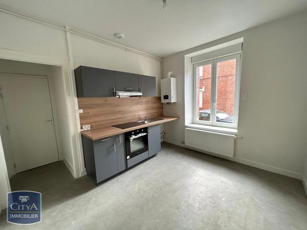 Appartement à louer 2 pièces 49.65m² Charleville-Mézières (08000)
