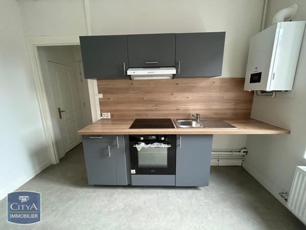 Appartement à louer 2 pièces 49.65m² Charleville-Mézières (08000)