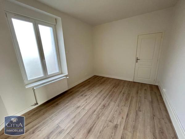 Appartement à louer 2 pièces 49.65m² Charleville-Mézières (08000)