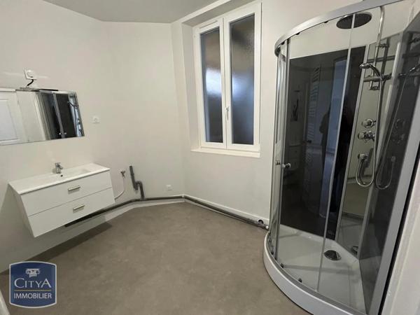 Appartement à louer 2 pièces 49.65m² Charleville-Mézières (08000)