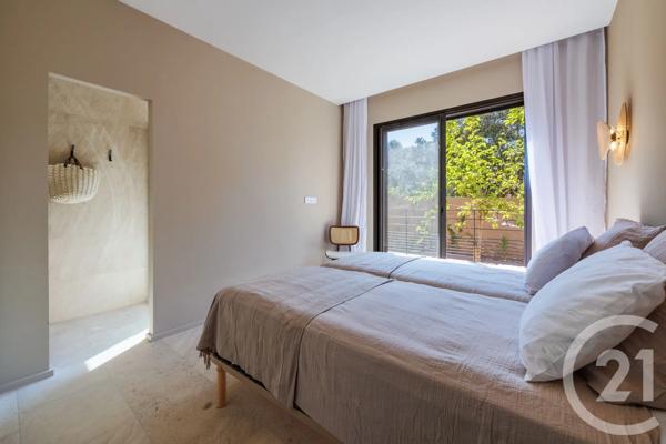 Maison à vendre  4 pièces - 122 m 2   PORTO VECCHIO  - 201