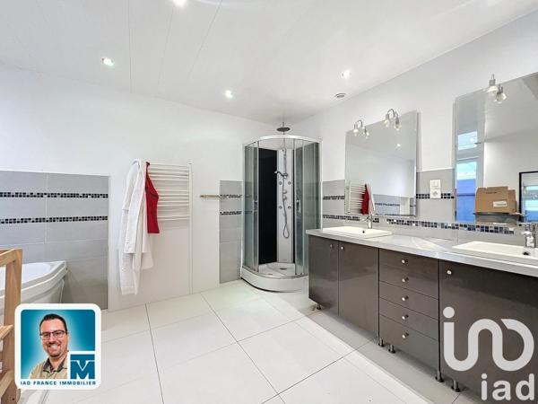 Maison de ville 5 pièces de 130 m² à Brezolles (28270)