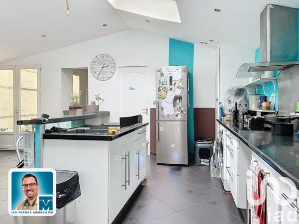 Maison de ville 5 pièces de 130 m² à Brezolles (28270)