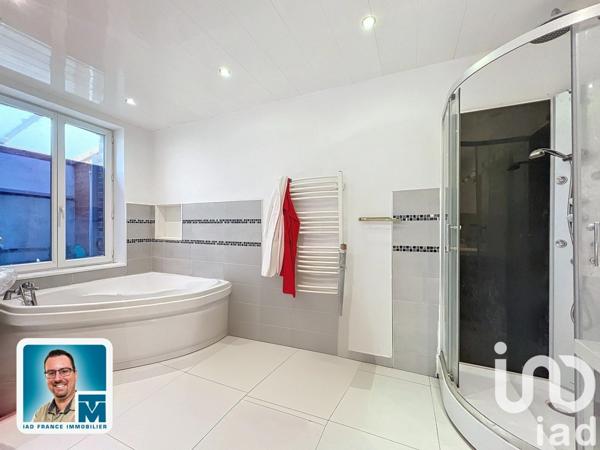 Maison de ville 5 pièces de 130 m² à Brezolles (28270)