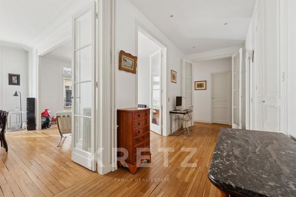 BRETEUIL - Appartement Haussmannien 4 pièces en très bon état - 2 chambres