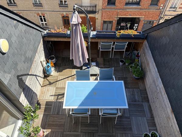 Propriété contemporaine de 6 pièces principales située en hyper centre de Compiègne