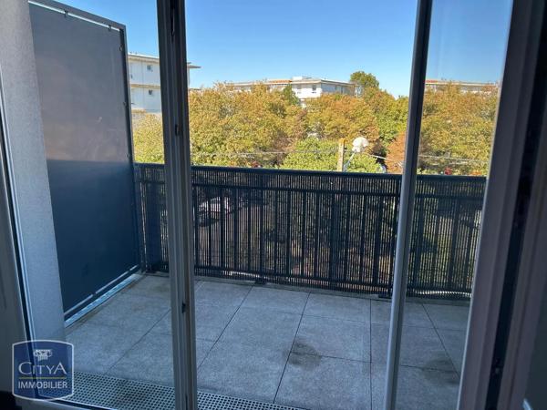 Appartement à louer 2 pièces 43.46m² Lormont (33310)