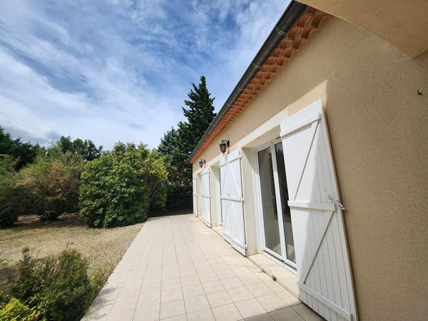 EN EXCLUSIVITÉ - SAINT-SATURNIN-LÈS-AVIGNON - MAISON T5 DE PLAIN-PIED 155 M² - PISCINABLE - DOUBLE GARAGE