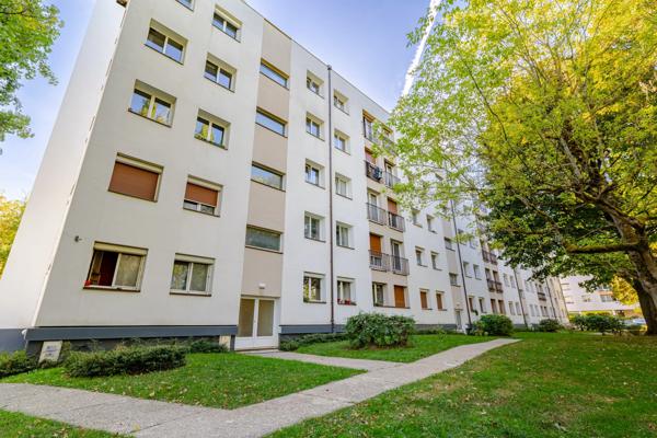 Appartement
         3 pièces
        - 66 m² Exclusivité 277 000 € *