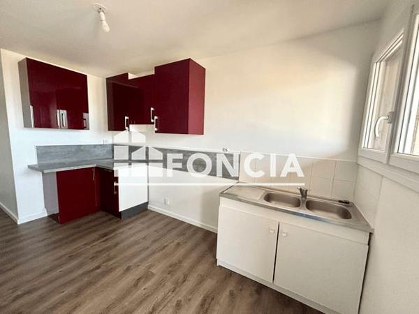 Location Appartement 3 pièces 81.45 m² - RUE J PH RAMEAU Toulon 83000