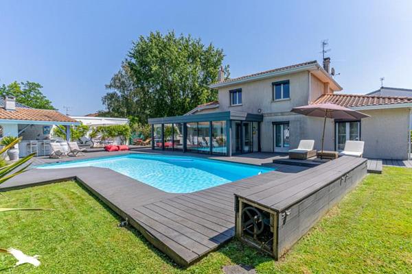 Maison à vendre 783 000 € Mérignac 6 p 166 m² DPE C