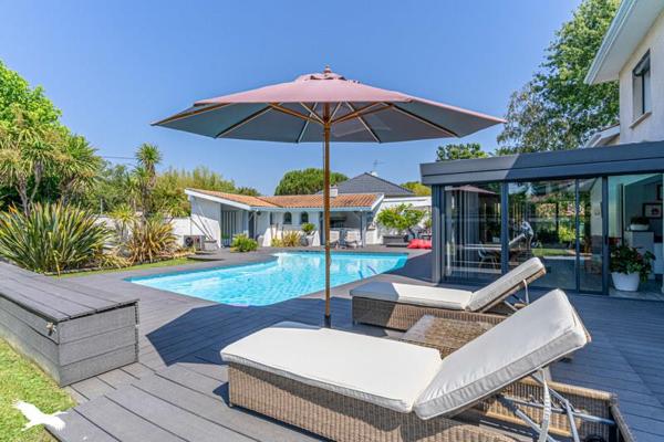 Maison à vendre 783 000 € Mérignac 6 p 166 m² DPE C