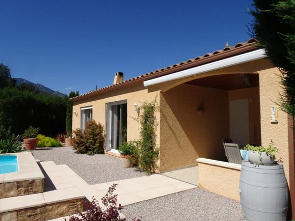 Villa 7 pièces sur 1213m² terrain clos