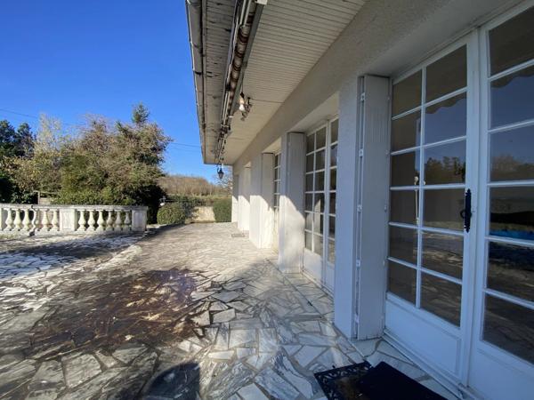Vente                                                      Maison
                        
                     5 pièces                      237 m2                     à Varennes-Vauzelles