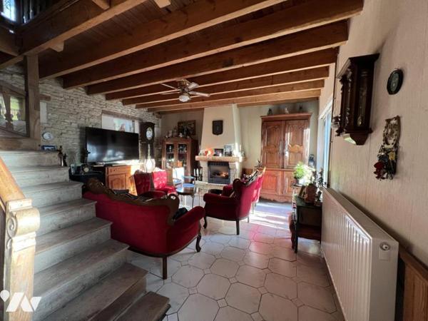 BEAU POTENTIEL SUPERFICIE