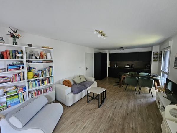 Marquette-lez-Lille – T3, balcon plein sud sans vis-à-vis, garage et deux stationnements