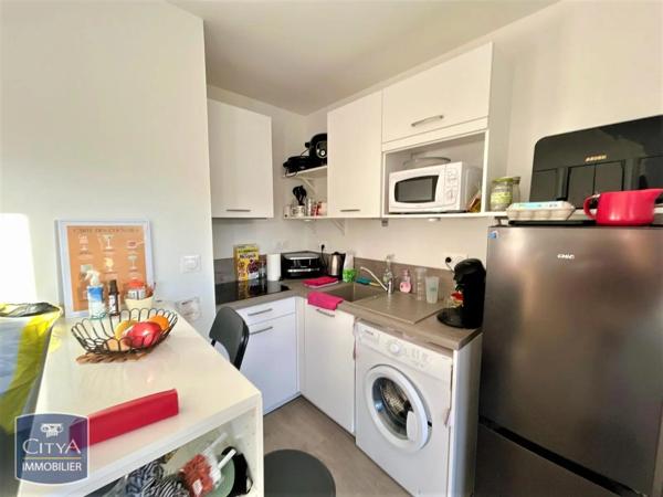 Appartement à louer 2 pièces 36.6m² Tours (37100)